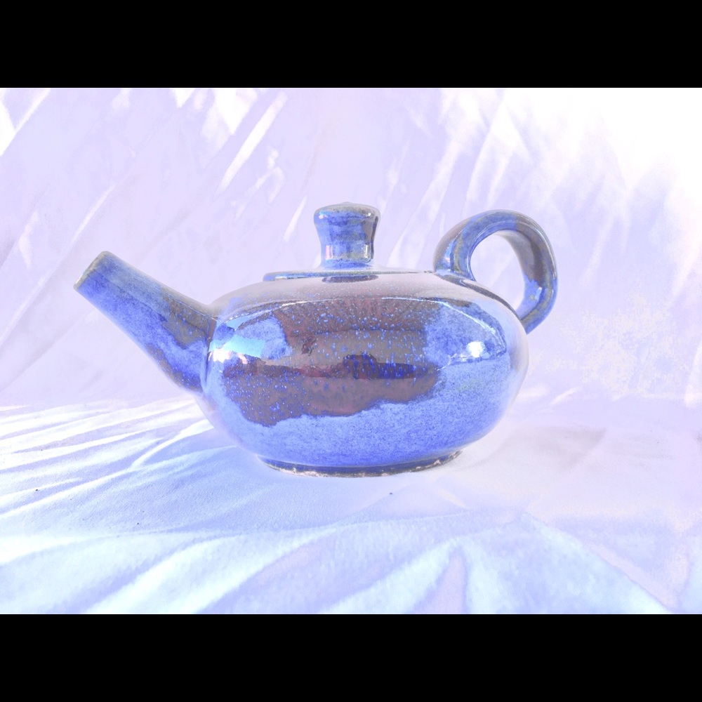 Tea pot